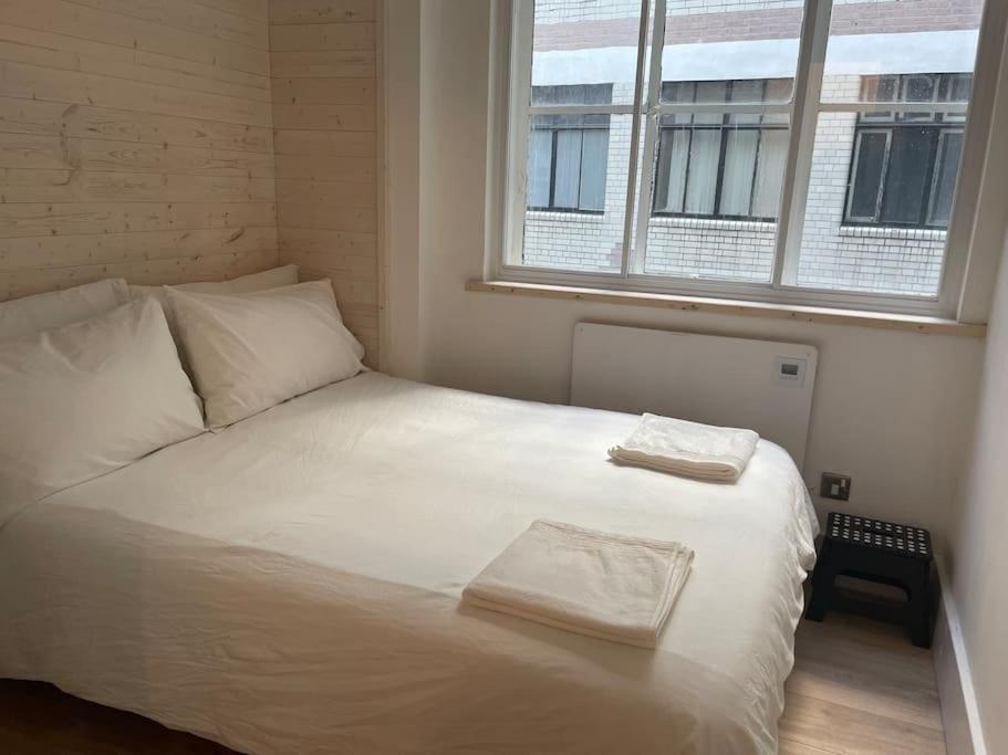 Stylish City-Centre Apartment With Balcony Liverpool Eksteriør billede