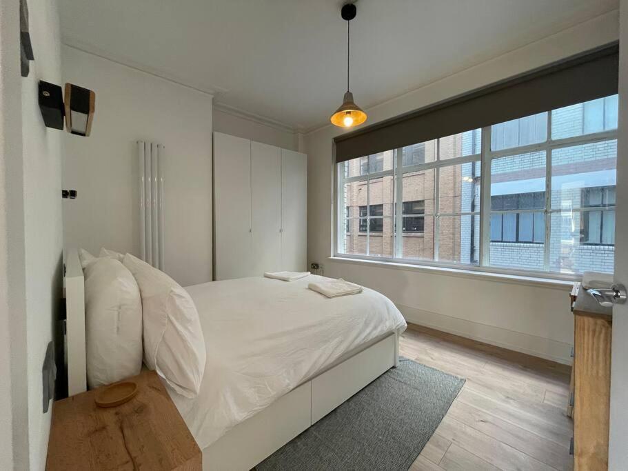 Stylish City-Centre Apartment With Balcony Liverpool Eksteriør billede